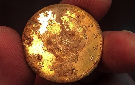 California Couple Finds $10M in Gold Coins Buried in ...