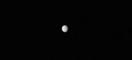 New Images Of Dwarf Planets : Ceres’ mysterious white spot seen in new Dawn image