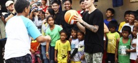 Justin Bieber visits Philippines to meet Typhoon Haiyan victims