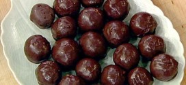 Mayim Bialik's Pecan Pie Truffles : Recipe