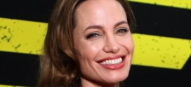 Angelina Jolie's double mastectomy may inspire others, study