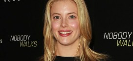 Gillian Jacobs : Actress Joining Season 4 of "Girls"