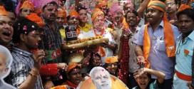 India election results : Modi on course to become India's next prime minister