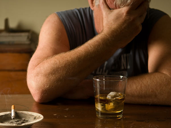 medications-can-help-people-quit-drinking-study-canada-journal