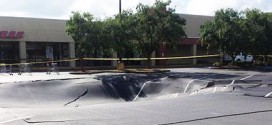 Sinkhole closes parking lot near Legoland in Florida