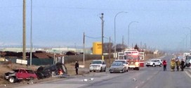 Southeast Calgary : Fatal crash closes Glenmore Trail