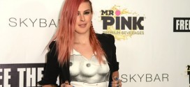 Rumer Willis Wears A 3-Boob T-Shirt