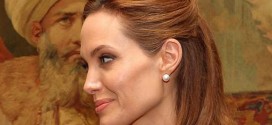 Angelina Jolie banned from entering Sudan by visa authorities