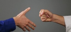 'Fist bump' might be the new handshake, New Study