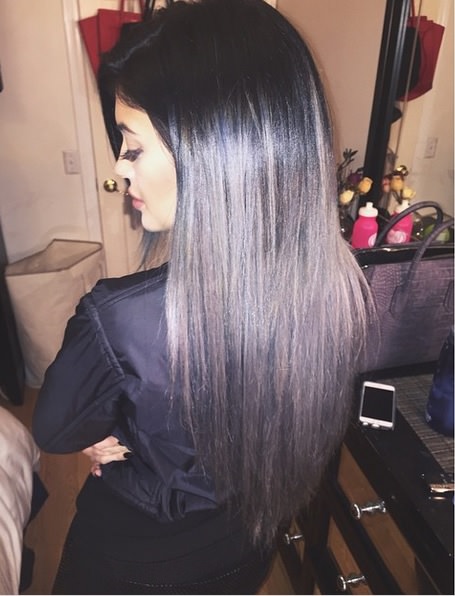 Kylie Jenner Goes Gray With New Ombré Hair Extensions (Photo)