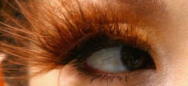 Long Lashes Bad For Eyes : Study Shows Extentions Can Harm Your Health