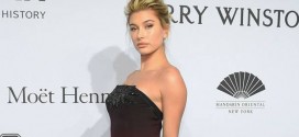 Hailey Baldwin Dating Bieber?