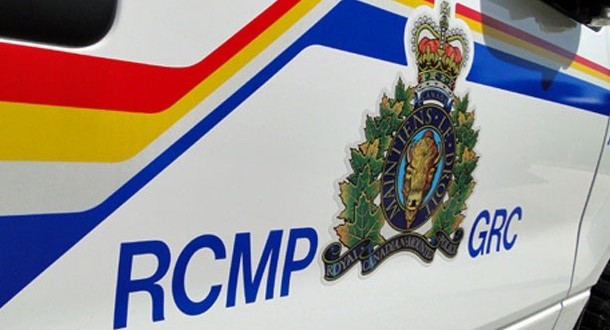 Pilots survive mid-air plane crash near Bashaw : RCMP