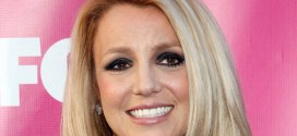 Britney Spears : Singer taking math lessons to help her sons