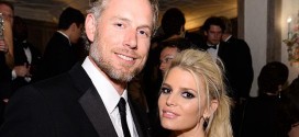 Jessica Simpson Defends Super Sexy "50 Shades" Pics With Eric Johnson!