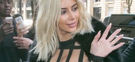 Kim Kardashian White Blonde at Paris Fashion Week (Photo)