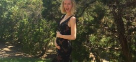 Brooklyn Decker Pregnant : Star Expecting First Child