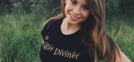 Bindi Irwin : Crocodile Hunter's daughter all grown up in beautiful new selfie