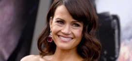 Carla Gugino won't sleep nude : Actress reveals why she refuses to sleep in the nude