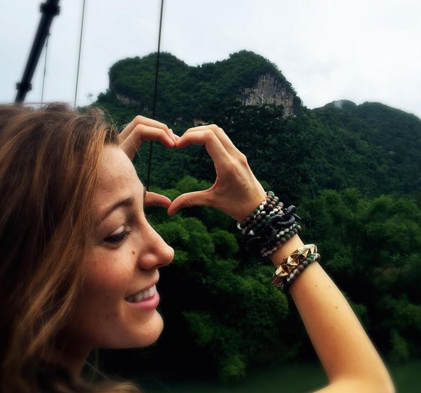 Blake Lively Isn't Blonde? Actress is officially BRUNETTE