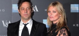 Kate Moss Divorce : Model Makes Last Ditch Attempt To Win Back Jamie Hince