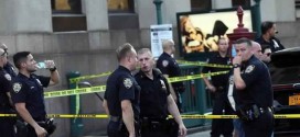 Manhattan Shooting : Gunman slays guard at NYC federal building, then kills himself