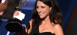 Julia Louis-Dreyfus : Actress Makes Donald Trump Joke During Acceptance Speech (Video)