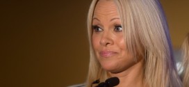 Pamela Anderson: Former Baywatch star says Stephen Harper's off script on climate change