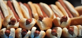 Vegetarian hot dogs could contain meat, new study says