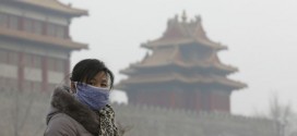 Beijing Pollution: Residents warned to stay indoors as capital is engulfed by smog