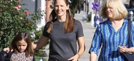 Jennifer Garner Spotted Out with Ben Affleck's Mom Amid Divorce