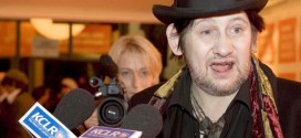 Shane MacGowan: Singer boasts new set of teeth