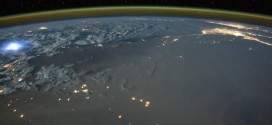 Tim Peake: Astronaut films timelapse of lightning strikes from space (Video)