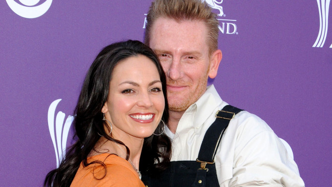 Joey Feek Country Music Star Dies Of Cancer At 40 Says Husband Rory Canada Journal News Of