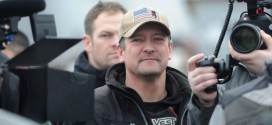 Todd Palin broke multiple ribs in snowmobile accident