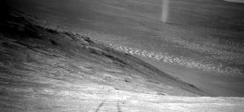 Mars dust devil whirls for Opportunity rover's camera (Photo)