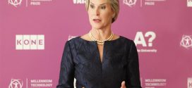 Frances Arnold: US biochemist wins award for rewriting DNA to mimic evolution