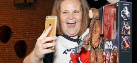 'Chewbacca mom' gets her own action figure (Photo)