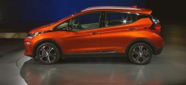 2017 Chevrolet Bolt EV First Impressions (Video)