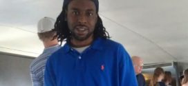 Philando Castile shot dead by police on camera for no reason at all (Video)