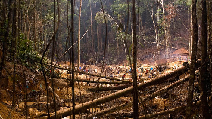 Incredible Photos Emerge Of Uncontacted Tribe In The Amazon Canada