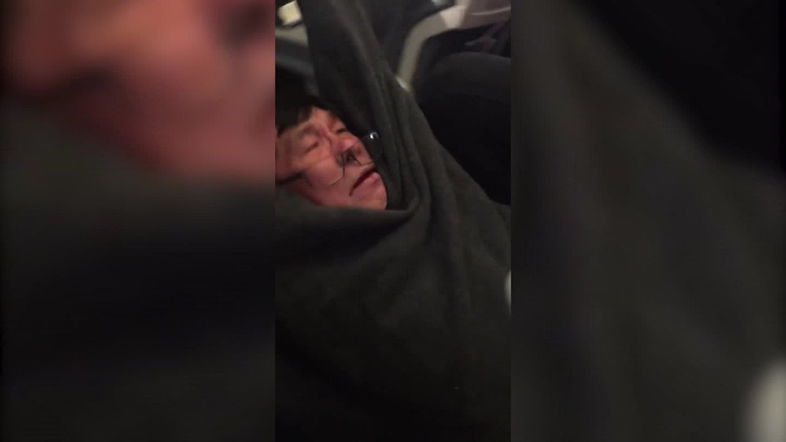 Officers fired after United Airlines incident Canada Journal News