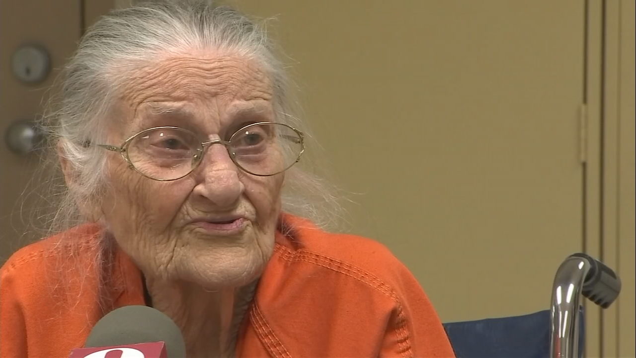 93 Year Old Woman Arrested For Not Paying Rent Canada Journal News 4644